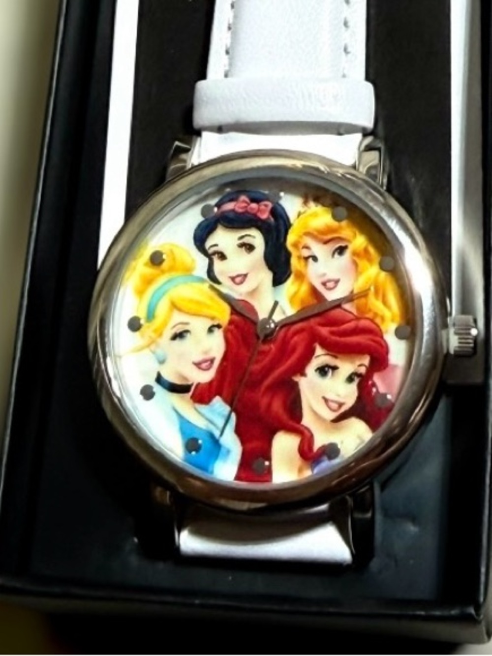 Avon Disney 4- Princess Watch: Ariel, Snow White, Aura, Cinderella. New/New Batt